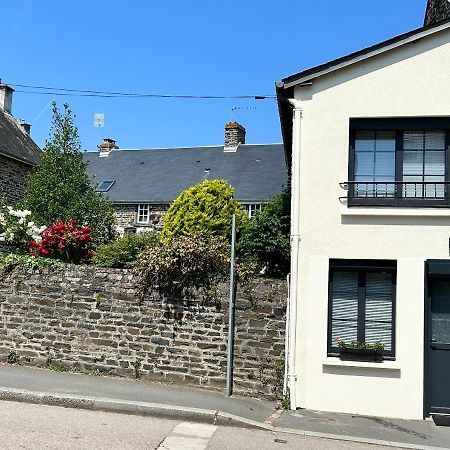 La Petite Maison Pont-d'Ouilly Eksteriør bilde